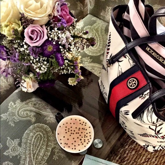 Tory Burch Tote - wallet) possible listing pending - Picture 7 of 7